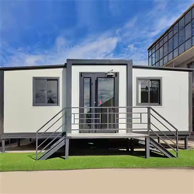 Double-winged Container House